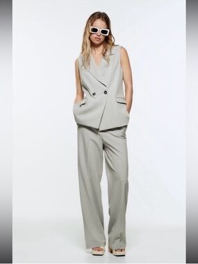 Zara Grey tailored vest double breast
with matching wide leg pants!
